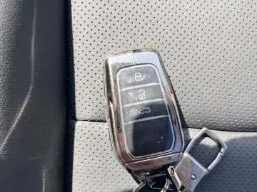 2026 Toyota Camry с пробегом 8 300 км
