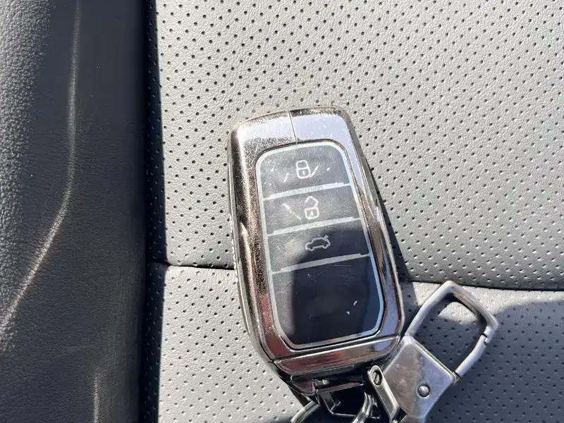 2026 Toyota Camry с пробегом 8 300 км