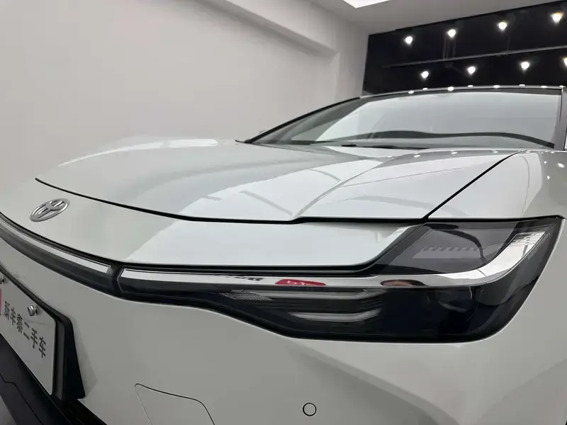2024 Toyota bZ3 с пробегом 55 000 км