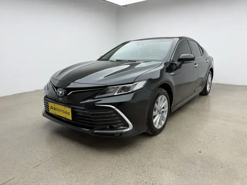 2023 Toyota Camry с пробегом 110 000 км