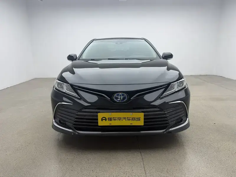 2023 Toyota Camry с пробегом 110 000 км