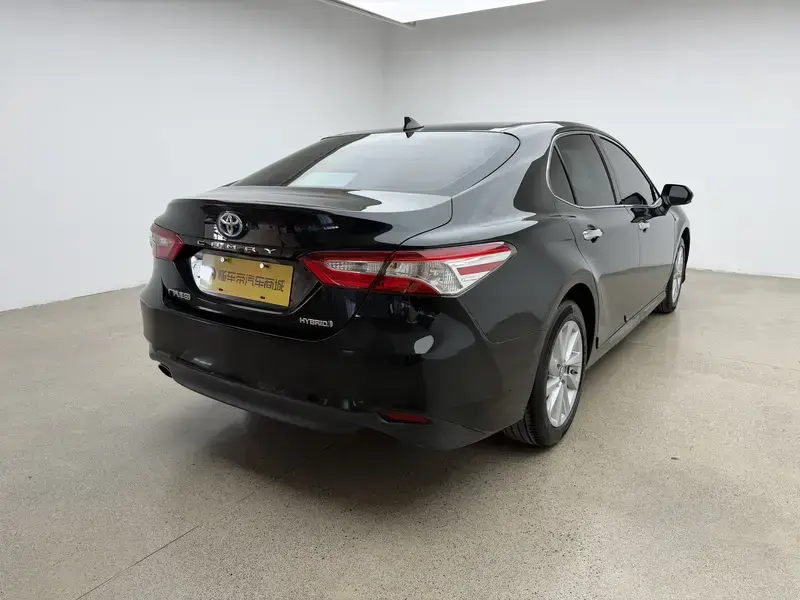2023 Toyota Camry с пробегом 110 000 км