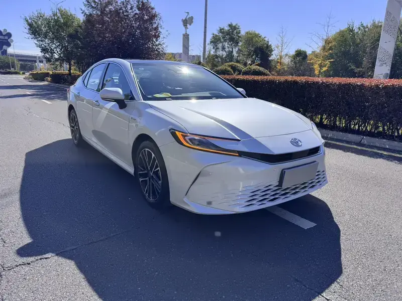 2024 Toyota Camry с пробегом 6 800 км