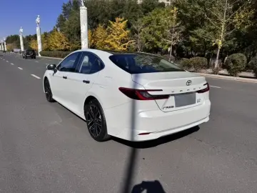 2024 Toyota Camry с пробегом 6 800 км