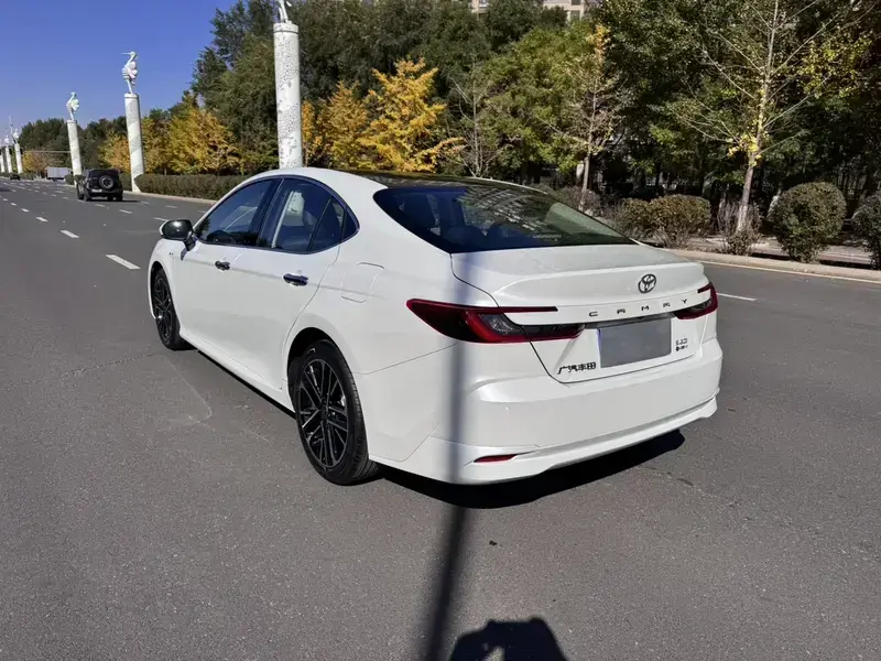 2024 Toyota Camry с пробегом 6 800 км