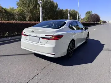 2024 Toyota Camry с пробегом 6 800 км