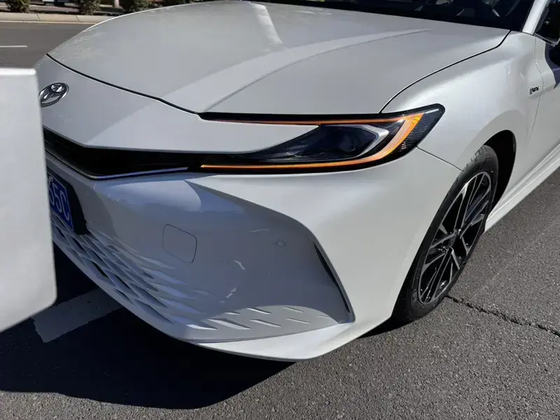 2024 Toyota Camry с пробегом 6 800 км