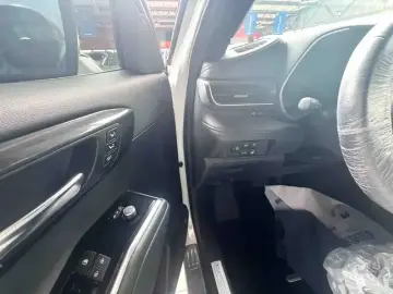 2022 Toyota Crown Kluger с пробегом 60 000 км