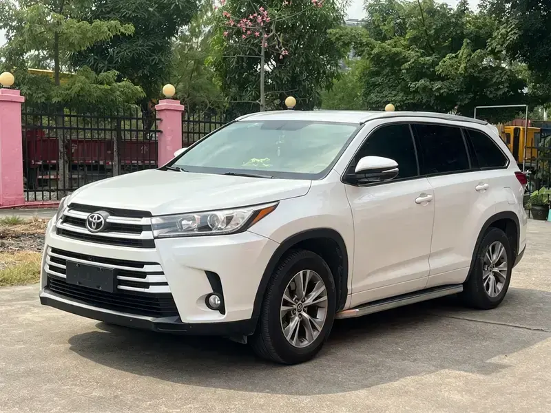2021 Toyota Highlander с пробегом 80 000 км