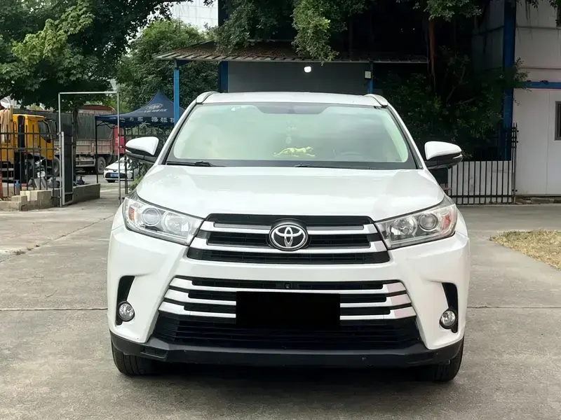 2021 Toyota Highlander с пробегом 80 000 км