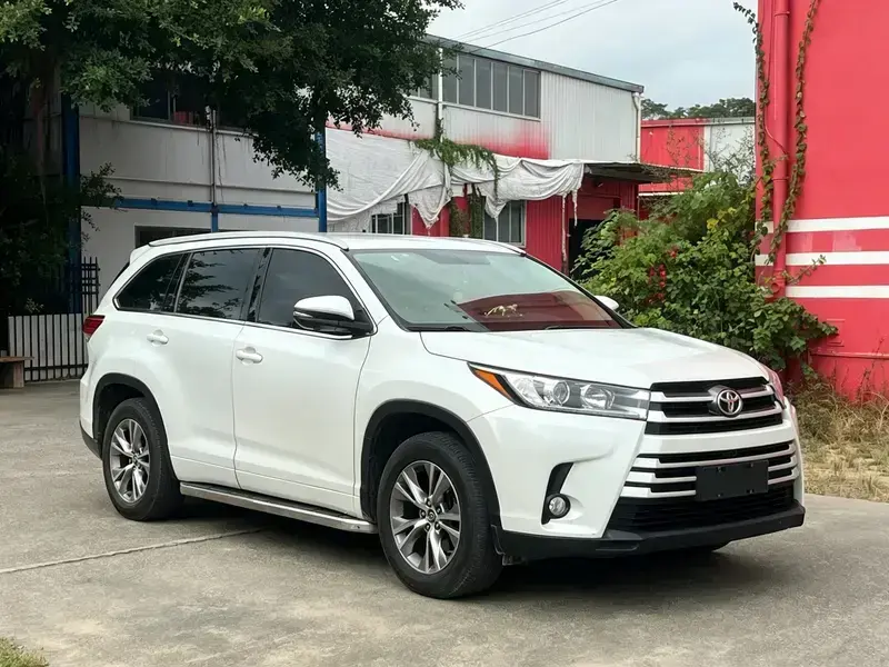 2021 Toyota Highlander с пробегом 80 000 км