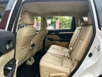 2021 Toyota Highlander с пробегом 80 000 км