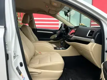 2021 Toyota Highlander с пробегом 80 000 км