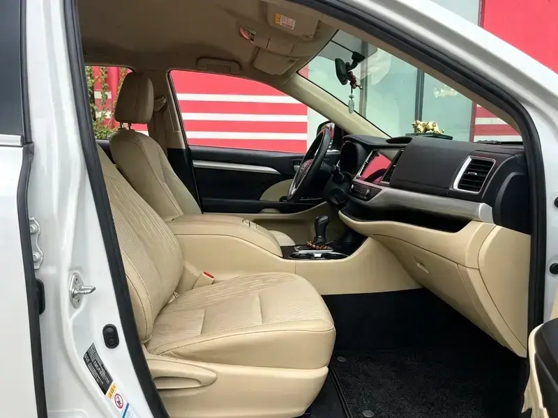 2021 Toyota Highlander с пробегом 80 000 км