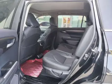 2024 Toyota Highlander с пробегом 29 100 км