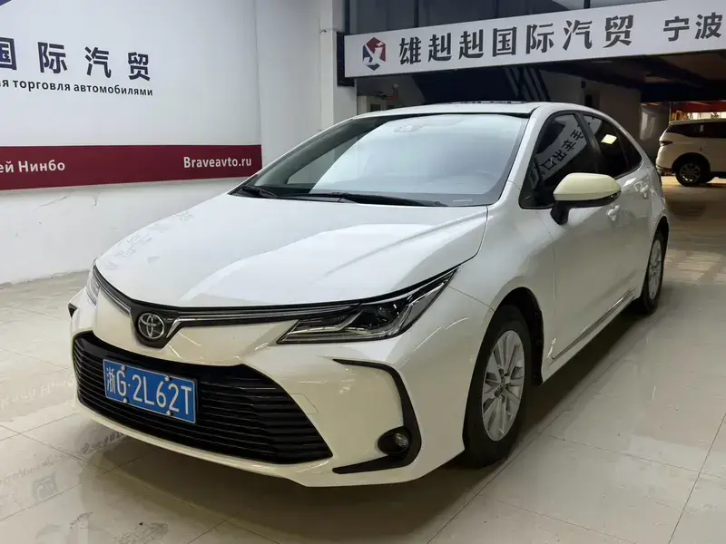 2023 Toyota Corolla с пробегом 9 900 км