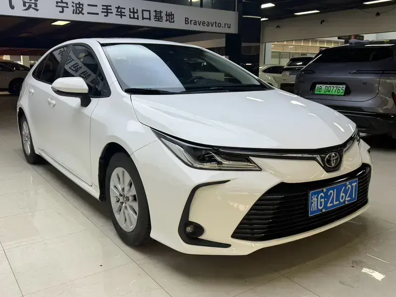 2023 Toyota Corolla с пробегом 9 900 км