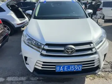 2021 Toyota Highlander с пробегом 76 000 км