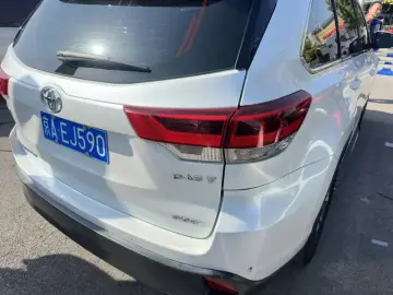 2021 Toyota Highlander с пробегом 76 000 км
