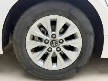 2023 Toyota Corolla с пробегом 9 900 км