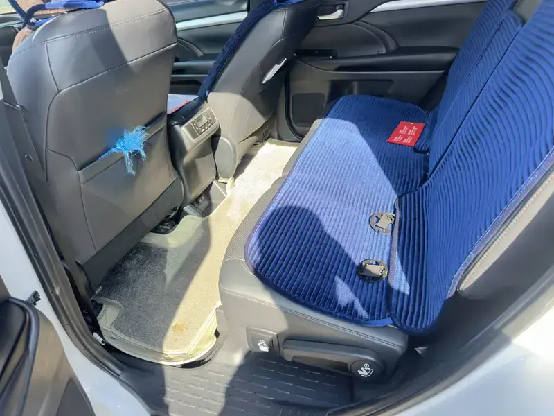 2021 Toyota Highlander с пробегом 76 000 км