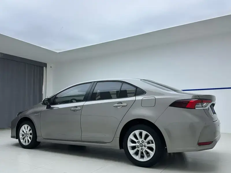 2021 Toyota Corolla с пробегом 21 000 км