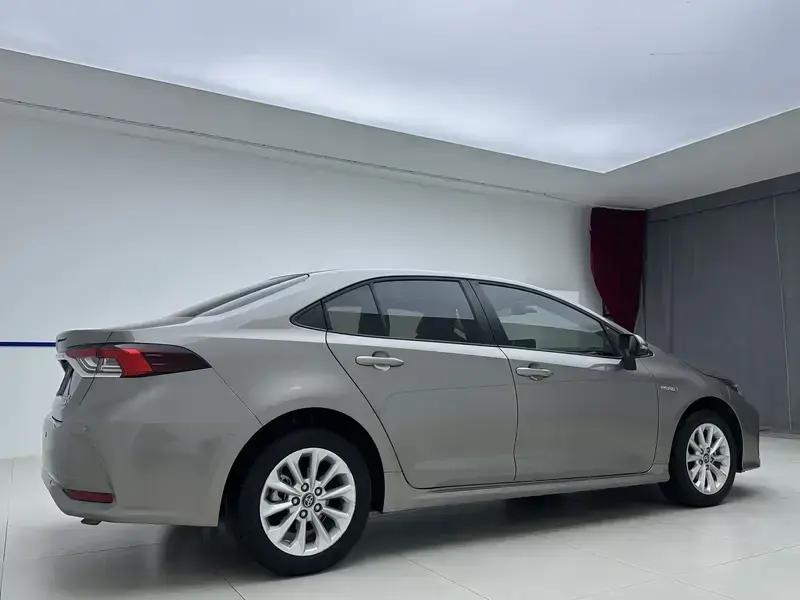 2021 Toyota Corolla с пробегом 21 000 км
