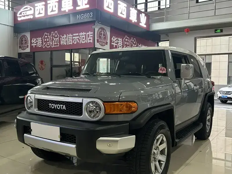 2020 Toyota FJ Cruiser с пробегом 78 000 км