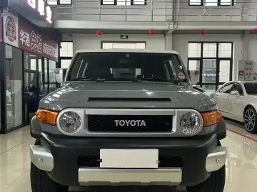 2020 Toyota FJ Cruiser с пробегом 78 000 км