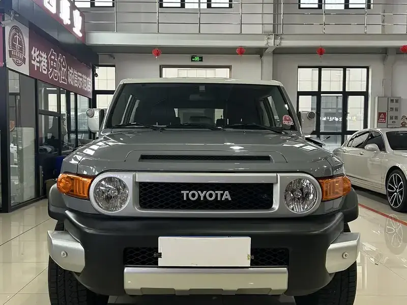 2020 Toyota FJ Cruiser с пробегом 78 000 км