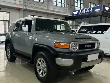 2020 Toyota FJ Cruiser с пробегом 78 000 км