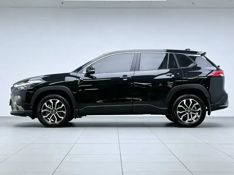 2024 Toyota Frontlander с пробегом 10 000 км