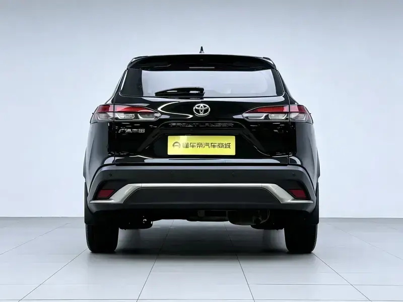 2024 Toyota Frontlander с пробегом 10 000 км