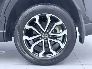 2024 Toyota Frontlander с пробегом 10 000 км