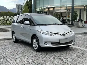 2012 Toyota Previa с пробегом 240 000 км