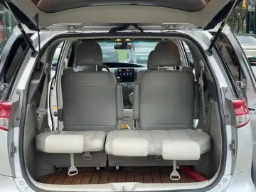 2012 Toyota Previa с пробегом 240 000 км