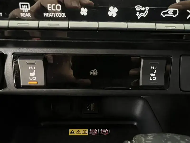 2023 Toyota RAV4 с пробегом 19 100 км