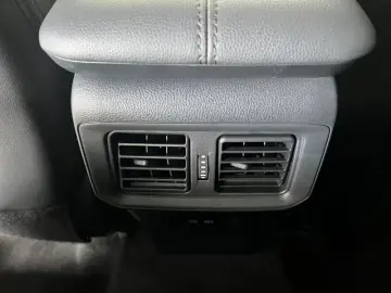 2023 Toyota RAV4 с пробегом 19 100 км