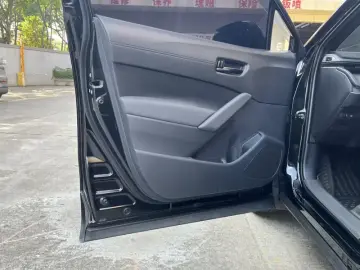 2026 Toyota Frontlander с пробегом 8 000 км
