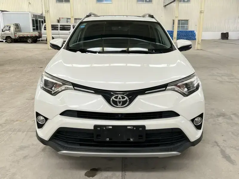 2019 Toyota RAV4 с пробегом 96 000 км