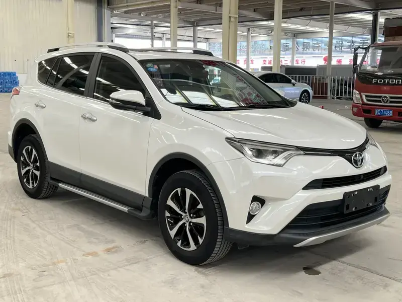 2019 Toyota RAV4 с пробегом 96 000 км