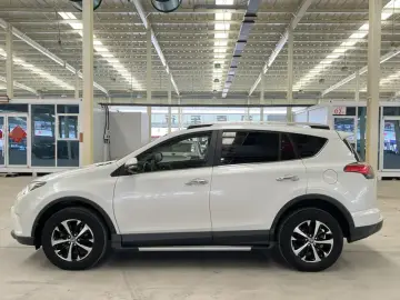 2019 Toyota RAV4 с пробегом 96 000 км