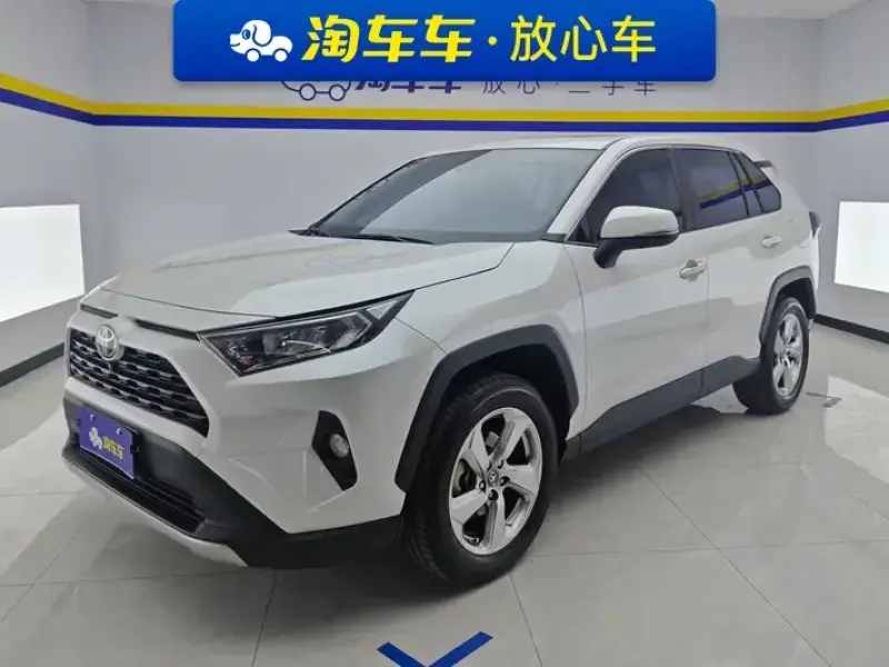 2022 Toyota RAV4 с пробегом 56 000 км