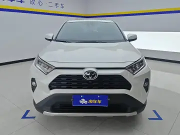 2022 Toyota RAV4 с пробегом 56 000 км
