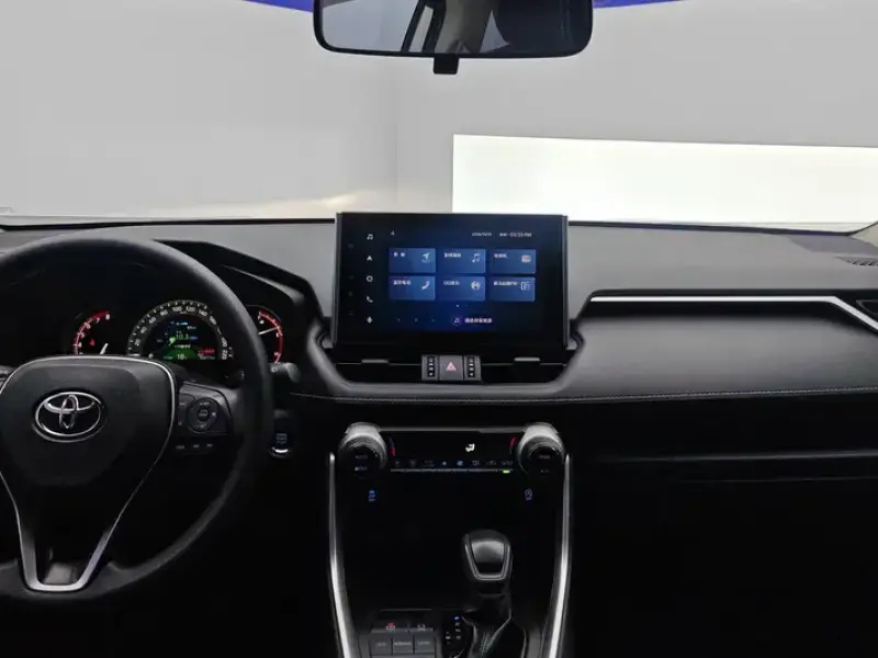 2022 Toyota RAV4 с пробегом 56 000 км