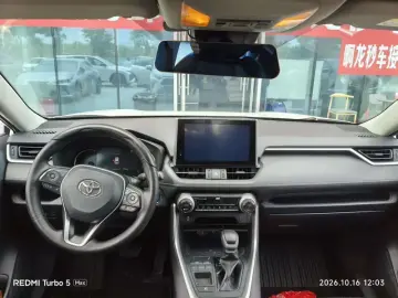 2022 Toyota RAV4 с пробегом 67 400 км