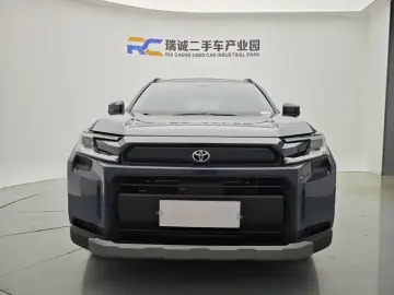 2026 Toyota RAV4 с пробегом 2 700 км