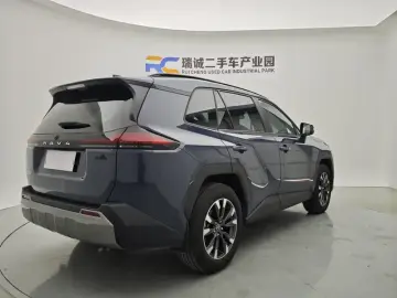 2026 Toyota RAV4 с пробегом 2 700 км