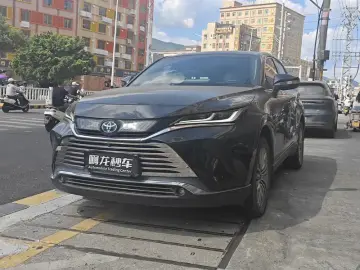 2022 Toyota Harrier с пробегом 39 200 км