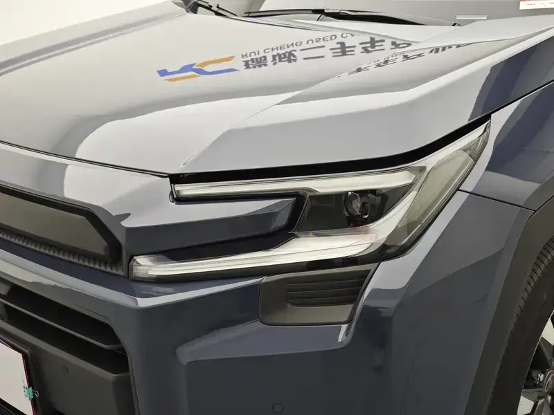 2026 Toyota RAV4 с пробегом 2 700 км